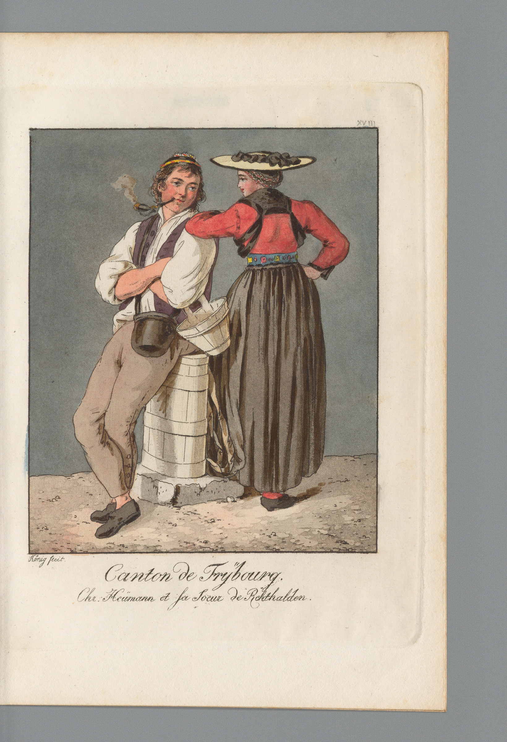 Homme en pied assis sur une brante à lait, femme en pied de dos, tous deux en costume fribourgeois